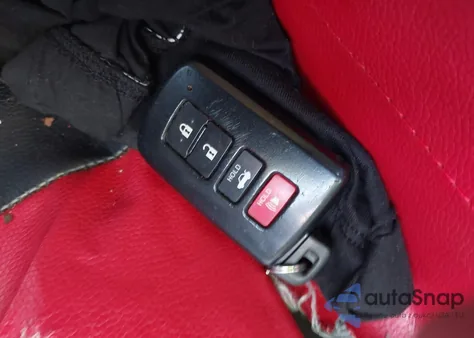 2013 Toyota Avalon Xle Touring z USA, uszkodzony, nr VIN 4T1BK1EB5DU055704